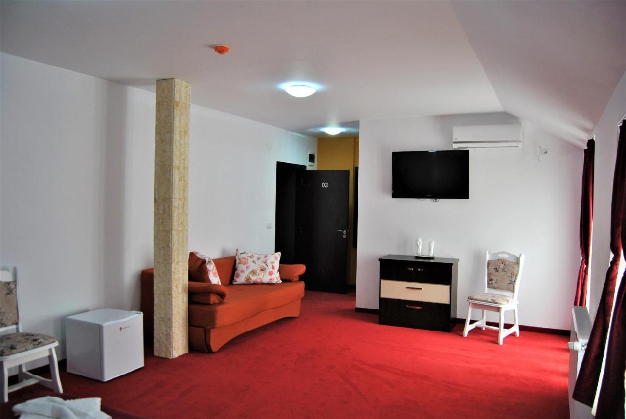 Hotel Ari Events Caseiu Esterno foto